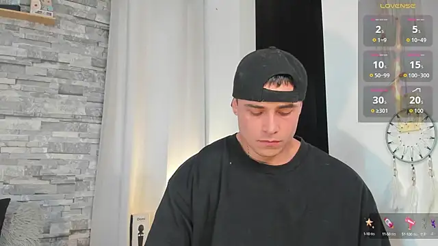 connorsmiith online show from October 21, 2025, 2:38 pm