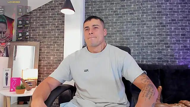 connorsmiith online show from September 13, 2025, 2:00 am