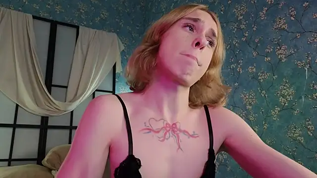 BarbieRichy online show from September 28, 2025, 6:04 pm