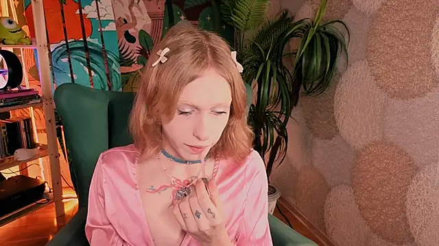 BarbieRichy online show from October 23, 2025, 5:39 am