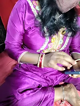 Snapshot of raju-ki-rani chatting on November 14, 2025, 6:22 pm raju-ki-rani online show from November 14, 2025, 6:22 pm