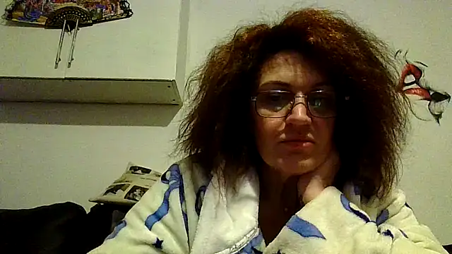 Snapshot of RubyyRosee chatting on February 11, 2026, 6:35 am RubyyRosee online show from February 11, 2026, 6:35 am