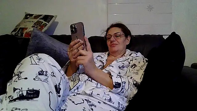 Snapshot of RubyyRosee chatting on November 9, 2025, 10:08 am RubyyRosee online show from November 9, 2025, 10:08 am