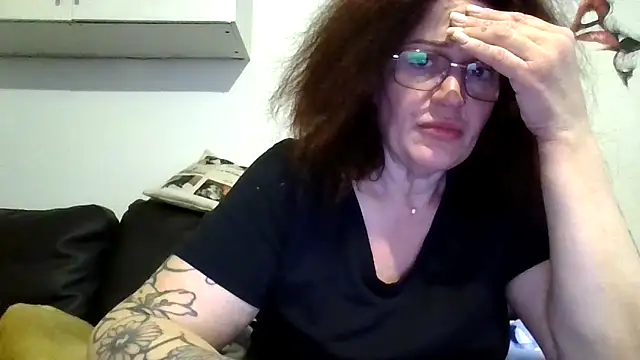 RubyyRosee online show from April 20, 2026, 5:32 am