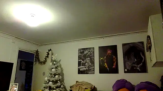 Snapshot of RubyyRosee chatting on January 7, 2026, 6:18 am RubyyRosee online show from January 7, 2026, 6:18 am