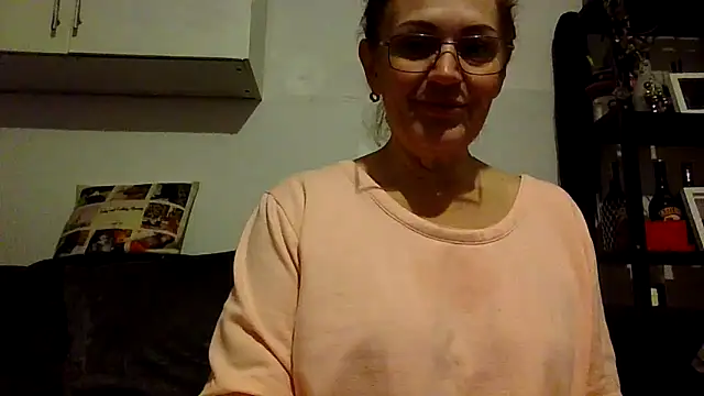 Snapshot of RubyyRosee chatting on December 20, 2025, 6:27 am RubyyRosee online show from December 20, 2025, 6:27 am