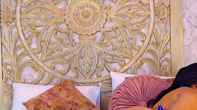 MelodyCarsson online show from November 10, 2025, 12:10 pm