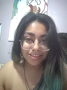 Snapshot of Lovelyrainn chatting on November 13, 2025, 12:31 pm Lovelyrainn online show from November 13, 2025, 12:31 pm