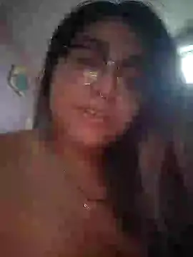 Snapshot of Lovelyrainn chatting on November 24, 2025, 2:06 pm Lovelyrainn online show from November 24, 2025, 2:06 pm