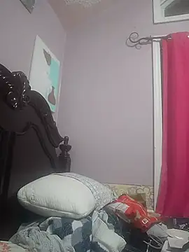 Snapshot of Lovelyrainn chatting on November 10, 2025, 9:36 am Lovelyrainn online show from November 10, 2025, 9:36 am