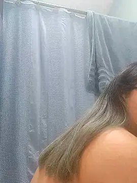 Snapshot of Lovelyrainn chatting on November 20, 2025, 5:57 pm Lovelyrainn online show from November 20, 2025, 5:57 pm