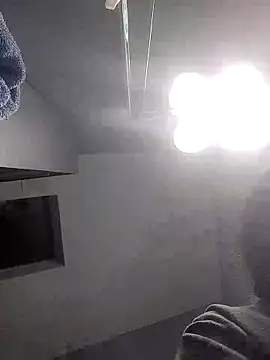 Snapshot of Lovelyrainn chatting on November 19, 2025, 8:47 am Lovelyrainn online show from November 19, 2025, 8:47 am