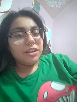 Snapshot of Lovelyrainn chatting on November 29, 2025, 11:32 am Lovelyrainn online show from November 29, 2025, 11:32 am