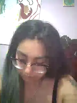 Snapshot of Lovelyrainn chatting on November 14, 2025, 5:44 am Lovelyrainn online show from November 14, 2025, 5:44 am