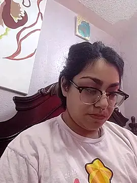 Snapshot of Lovelyrainn chatting on December 18, 2025, 7:29 pm Lovelyrainn online show from December 18, 2025, 7:29 pm