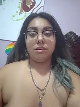 Snapshot of Lovelyrainn chatting on November 17, 2025, 2:15 am Lovelyrainn online show from November 17, 2025, 2:15 am