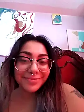 Snapshot of Lovelyrainn chatting on September 20, 2025, 4:12 pm Lovelyrainn online show from September 20, 2025, 4:12 pm