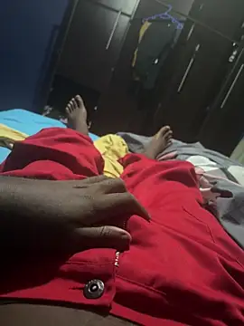 Snapshot of dickhiver5512 chatting on November 14, 2025, 2:37 am dickhiver5512 online show from November 14, 2025, 2:37 am