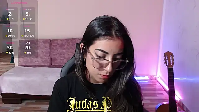 Susanahendrix online show from March 6, 2026, 6:14 pm