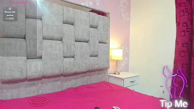 KatySweetas online show from October 8, 2025, 7:25 pm