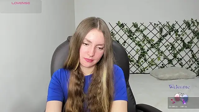 Snapshot of velvet__moon chatting on February 16, 2026, 10:29 pm velvet moon online show from February 16, 2026, 10:29 pm