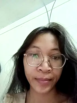 Minhthu44 online show from March 13, 2026, 8:25 pm