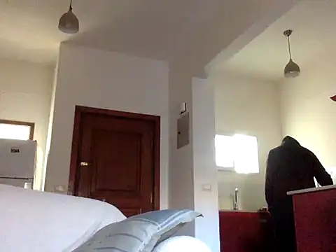 Snapshot of CaiBull chatting on January 9, 2026, 6:53 am CaiBull online show from January 9, 2026, 6:53 am