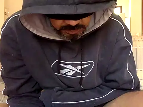 Snapshot of CaiBull chatting on February 20, 2026, 11:12 am CaiBull online show from February 20, 2026, 11:12 am