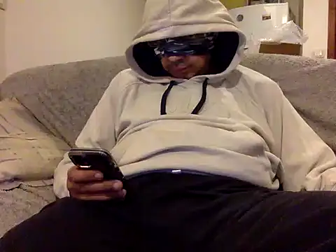 Snapshot of CaiBull chatting on December 22, 2025, 7:03 pm CaiBull online show from December 22, 2025, 7:03 pm