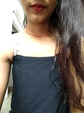 Snapshot of Naina_04 chatting on September 14, 2025, 4:13 am Naina 04 online show from September 14, 2025, 4:13 am