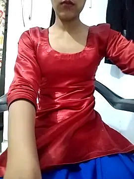 Snapshot of Naina_04 chatting on November 21, 2025, 4:50 pm Naina 04 online show from November 21, 2025, 4:50 pm