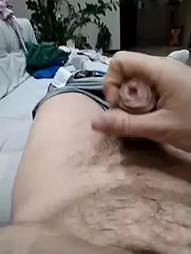 Pio185 online show from December 4, 2025, 8:52 pm