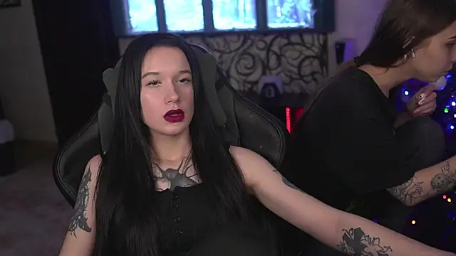 Snapshot of lis_silver chatting on January 9, 2026, 1:51 pm lis silver online show from January 9, 2026, 1:51 pm