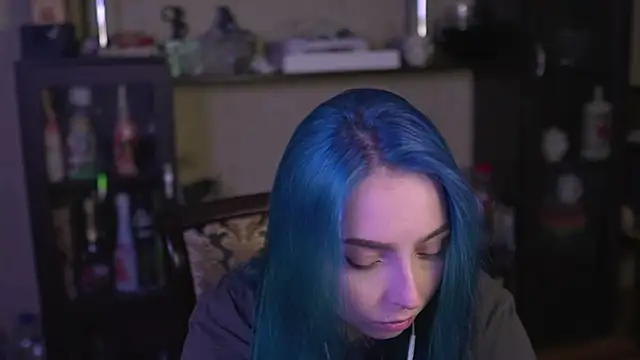 Snapshot of lis_silver chatting on April 6, 2026, 1:56 pm lis silver online show from April 6, 2026, 1:56 pm