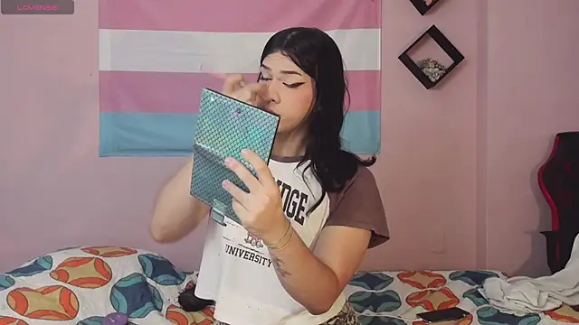 Snapshot of Melisa_Bunny69 chatting on October 25, 2025, 12:39 pm Melisa Bunny69 online show from October 25, 2025, 12:39 pm