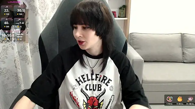 MistyDark online show from November 7, 2025, 8:46 pm