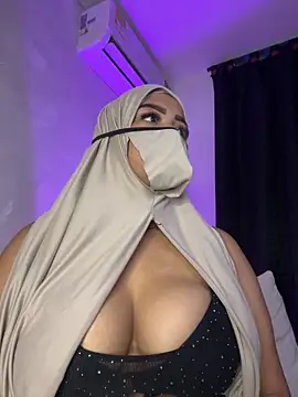 thaira aly online show from April 8, 2026, 11:06 pm