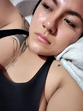 Megara 25 online show from September 30, 2025, 12:27 am