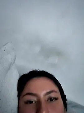 Megara 25 online show from November 5, 2025, 2:25 am