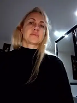 KissMiSveet online show from November 9, 2025, 7:56 am