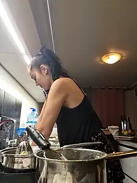 Snapshot of Alexandra_knight chatting on September 30, 2025, 5:30 pm Alexandra knight online show from September 30, 2025, 5:30 pm