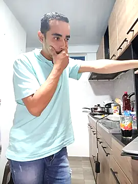 Snapshot of stivenlujan69 chatting on January 7, 2026, 3:11 am stivenlujan69 online show from January 7, 2026, 3:11 am