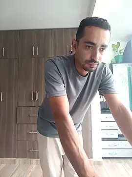 Snapshot of stivenlujan69 chatting on November 23, 2025, 2:16 pm stivenlujan69 online show from November 23, 2025, 2:16 pm