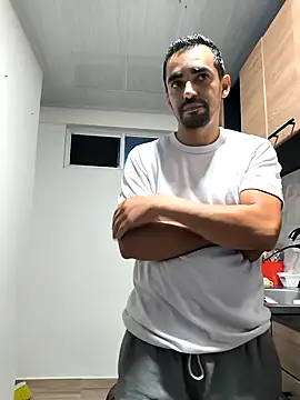 Snapshot of stivenlujan69 chatting on November 26, 2025, 2:44 am stivenlujan69 online show from November 26, 2025, 2:44 am