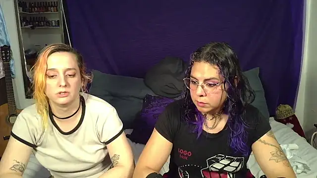 Snapshot of Alani_TransGirl chatting on October 1, 2025, 10:35 pm Alani TransGirl online show from October 1, 2025, 10:35 pm
