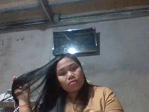 Veeluna16 online show from December 4, 2025, 2:49 pm