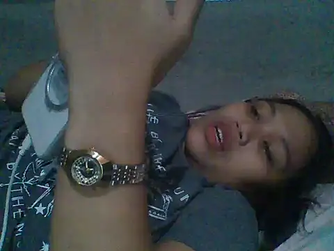 Veeluna16 online show from December 5, 2025, 9:52 am