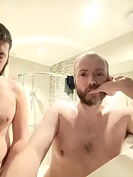 Snapshot of str8matesirishoz chatting on November 2, 2025, 6:18 am str8matesirishoz online show from November 2, 2025, 6:18 am