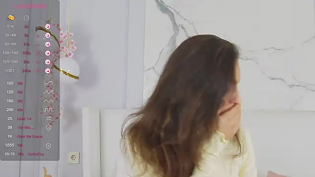 AdoraCortes online show from September 9, 2025, 5:33 pm