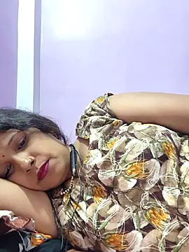 Sonalihot  online show from April 6, 2026, 9:43 am